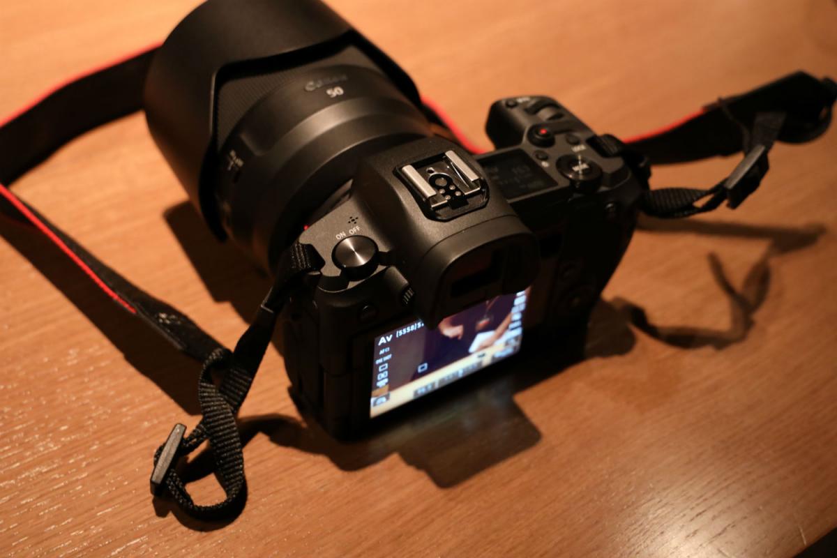 Canon EOS R 4