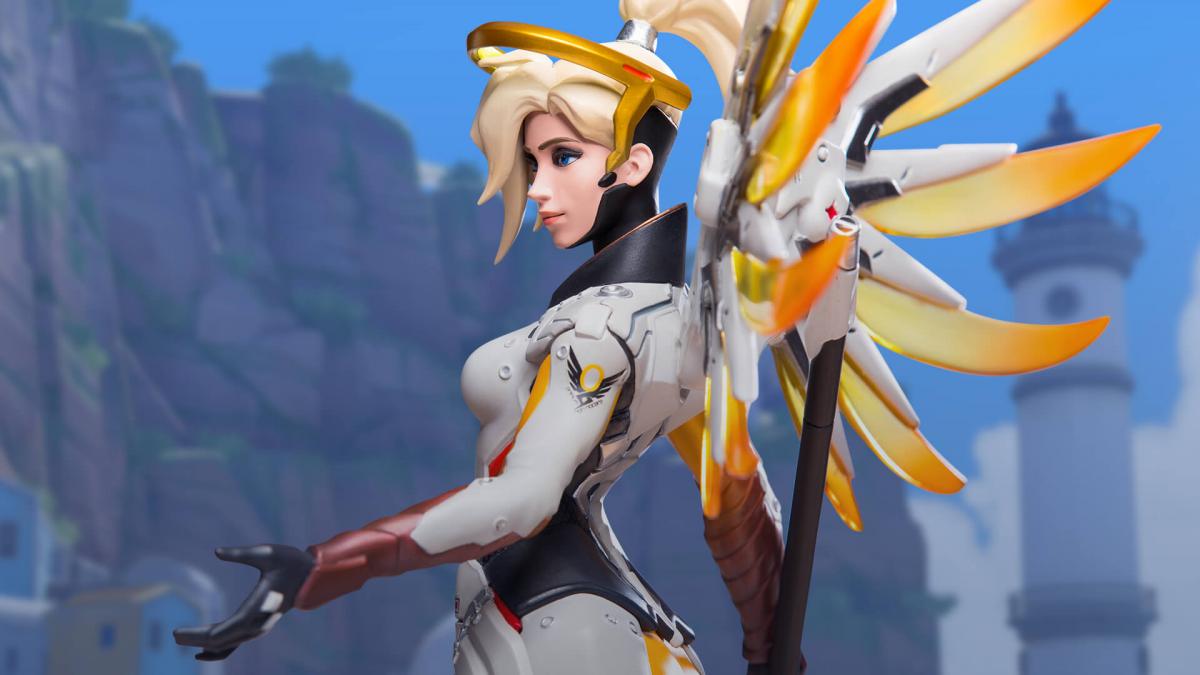ow-mercy-gold-video_1
