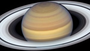 NASA divulga fotografia dos anéis de Saturno como nunca os viu